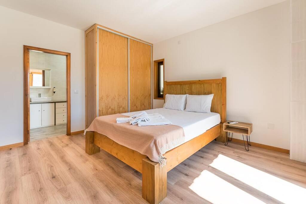 Fernandes Guest House Bright Private Suite ปอนเตเดอลิมา ภายนอก รูปภาพ